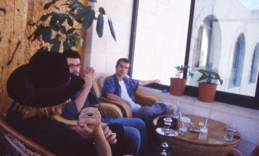 Volunteers at the al-Yasmin hotel