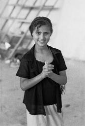 Schoolgirl in Askar